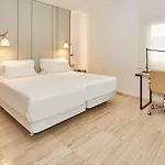 Ξενοδοχείο Nh Imperial Playa 4*