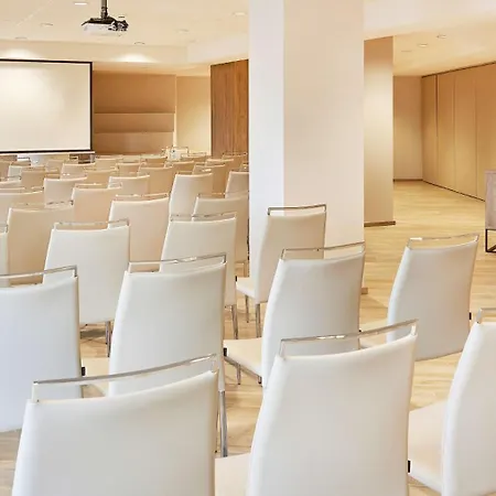 Nh帝王海滩酒店 酒店