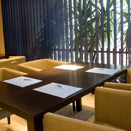 酒店 Nh帝王海滩酒店 4*